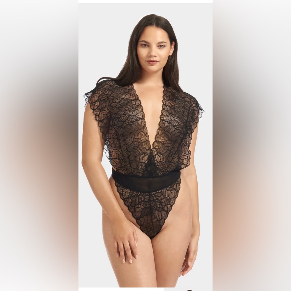 NWT Bluebella Emerson Lace Bodysuit US XL (12)